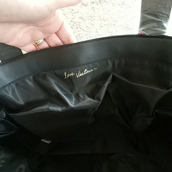 Red VS tote - Picture 5 of 5